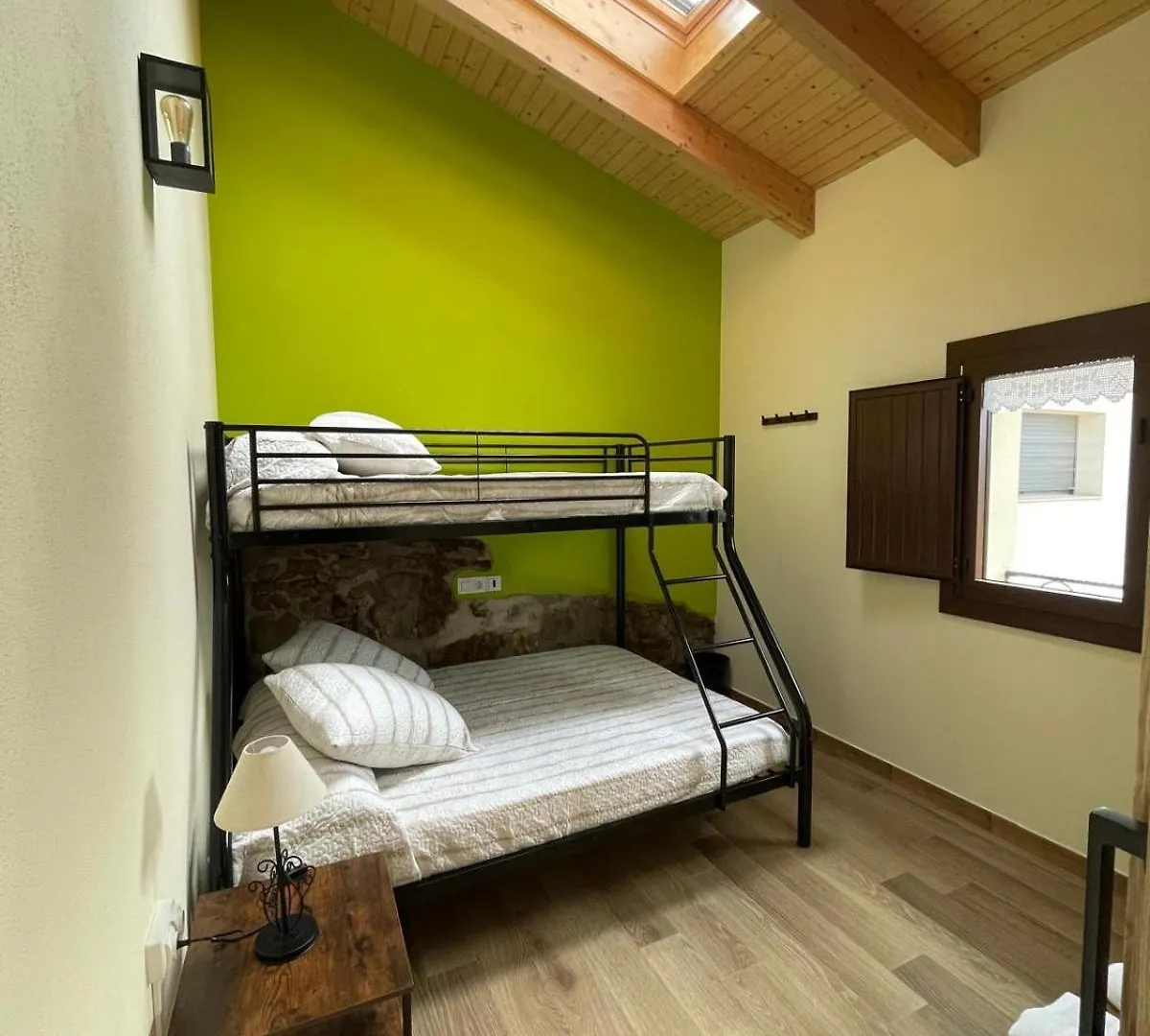 Holiday home Cal Palaci Caserras Spain